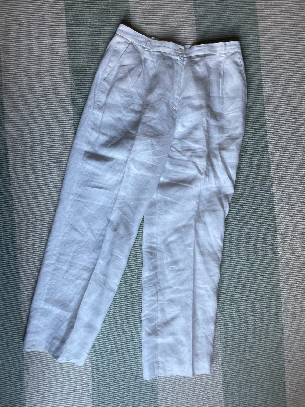 Orvis women’s White Linen pleated trousers, sz 12